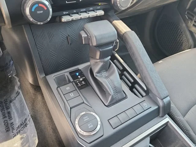 Used 2024  Toyota SR5 image 24