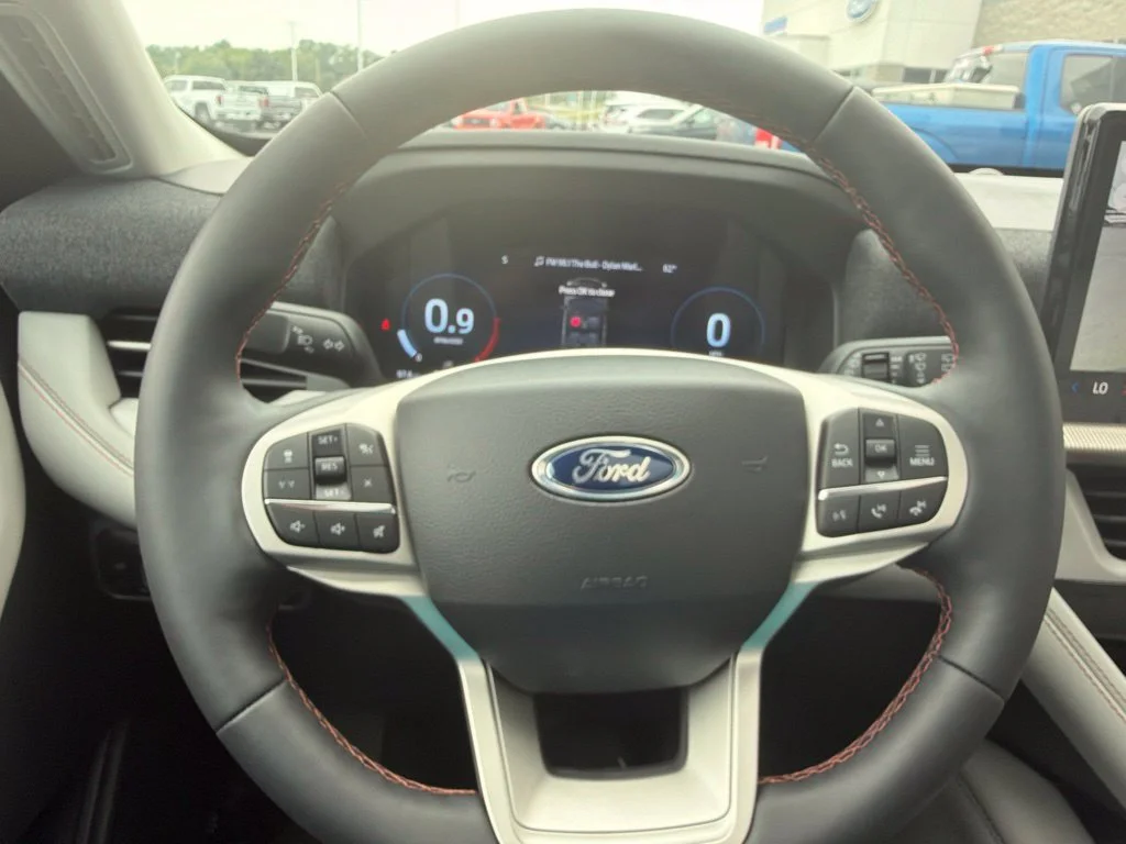 New 2026 Carbonized Gray Metallic Ford Active image 23