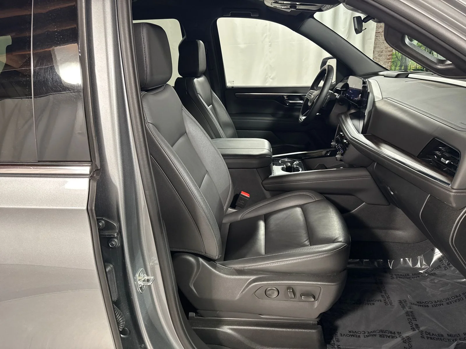 Used 2025 Gray Chevrolet LT image 27