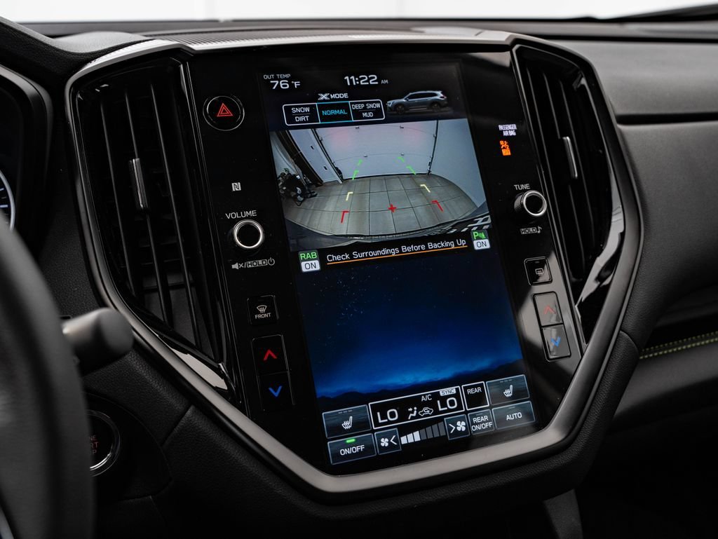 Used 2025 Ice Silver Metallic Subaru Onyx Edition image 34