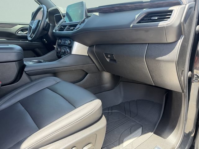 Used 2023 Black Chevrolet Z71 image 21