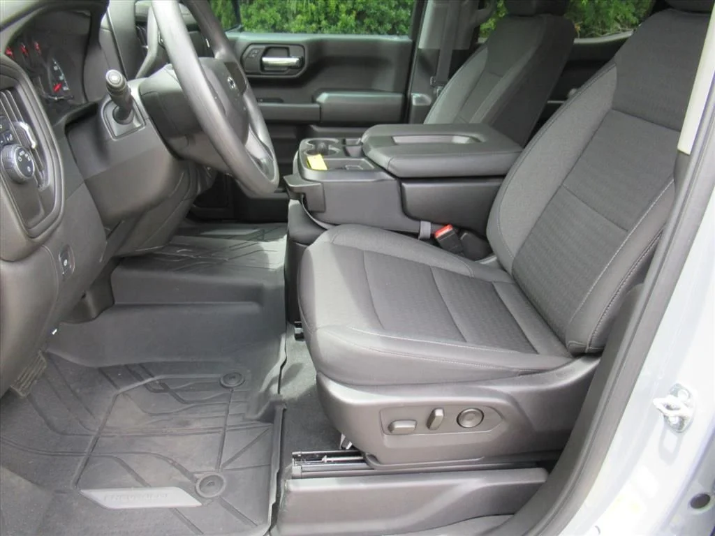 Used 2024 Gray Chevrolet Custom image 15