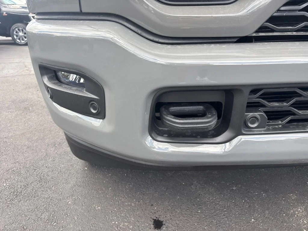 New 2026 Ceramic Gray Clear-Coat Exterior Paint RAM LARAMIE image 9
