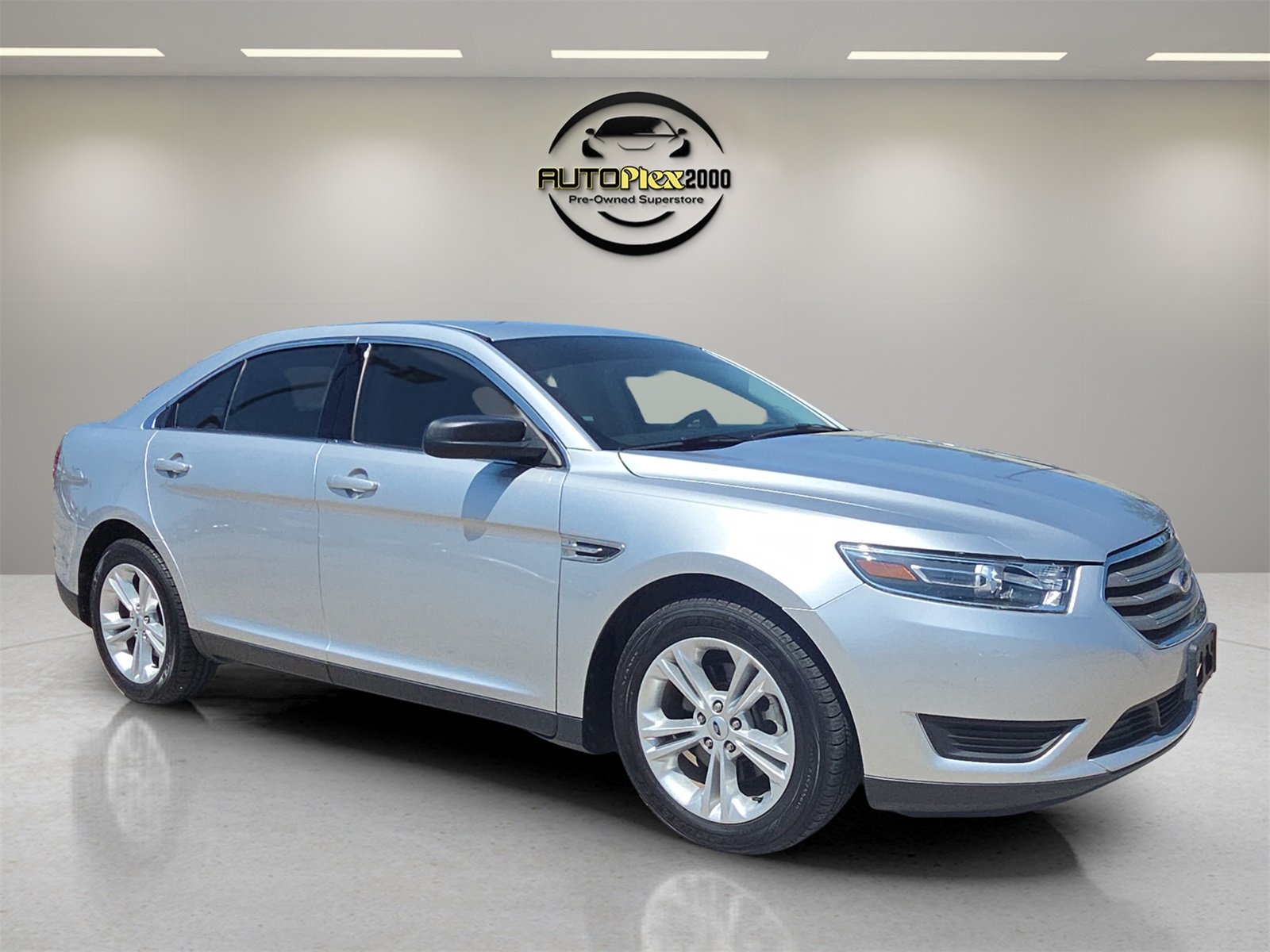 2018 Ford Taurus SE