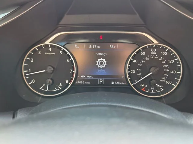 Certified Used 2021 White Nissan S image 29