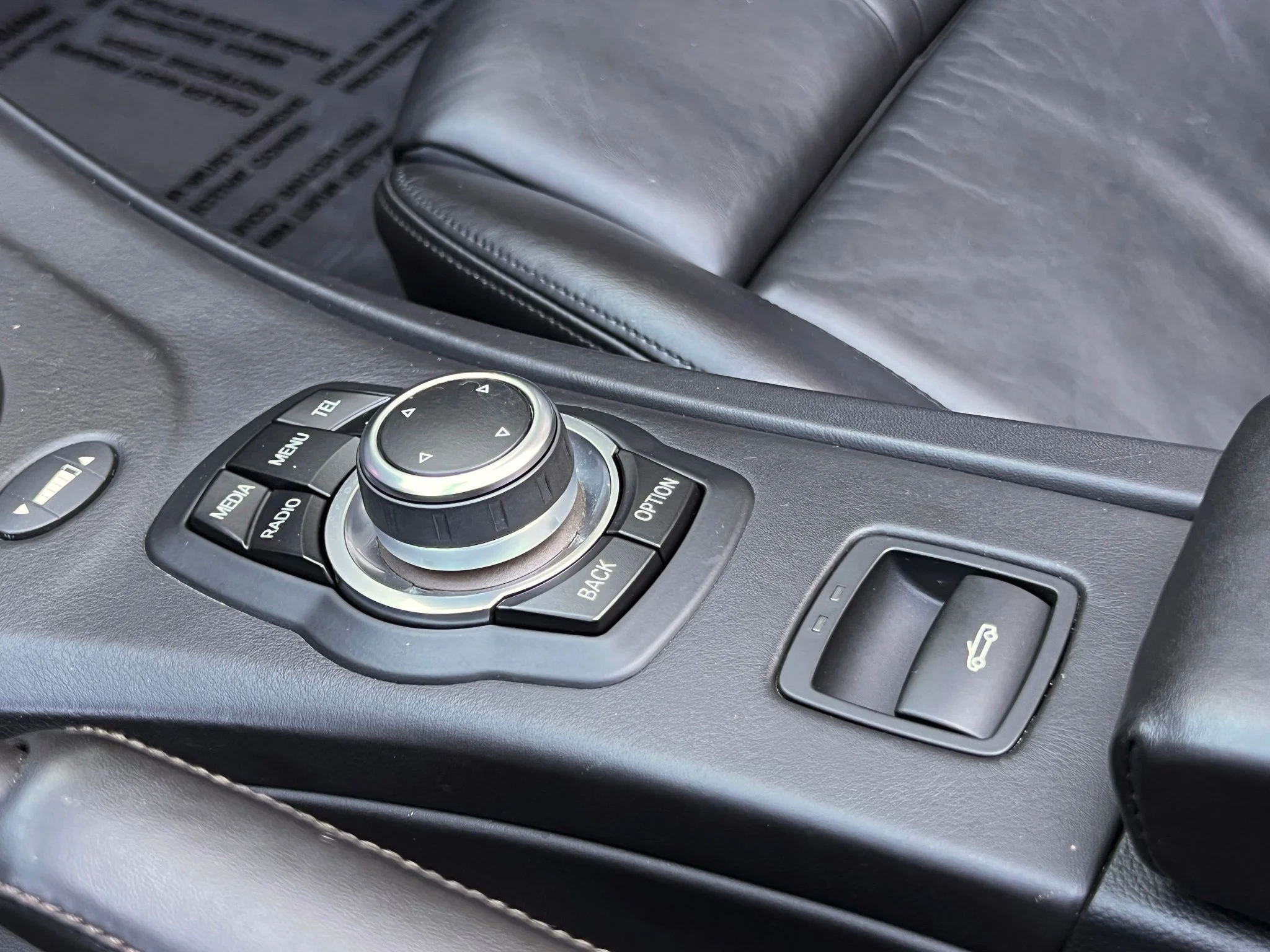 Used 2013 White BMW Base image 29