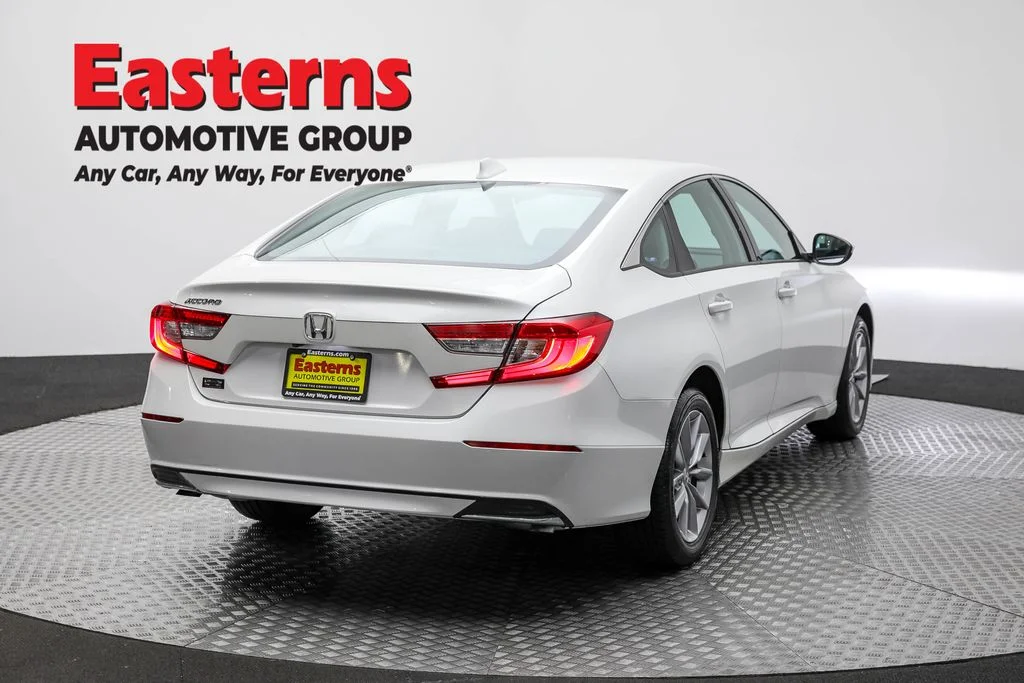 Used 2021 White Honda LX image 5