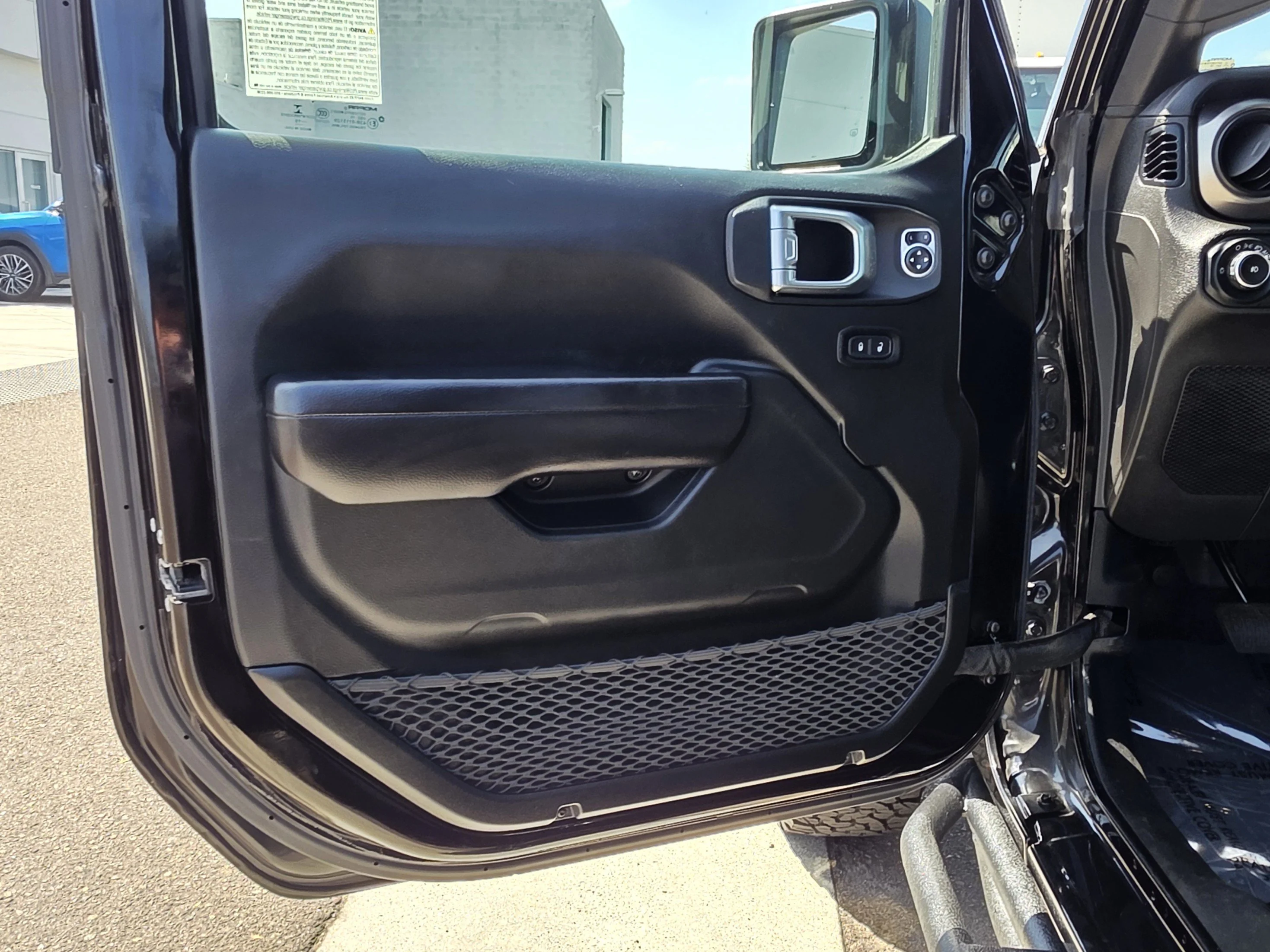 Used 2019 Black Clearcoat Jeep Unlimited Sport S image 11