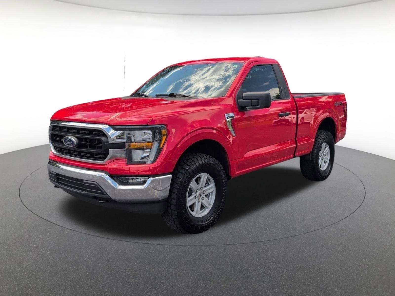 Used 2023 Race Red Ford XLT image 4