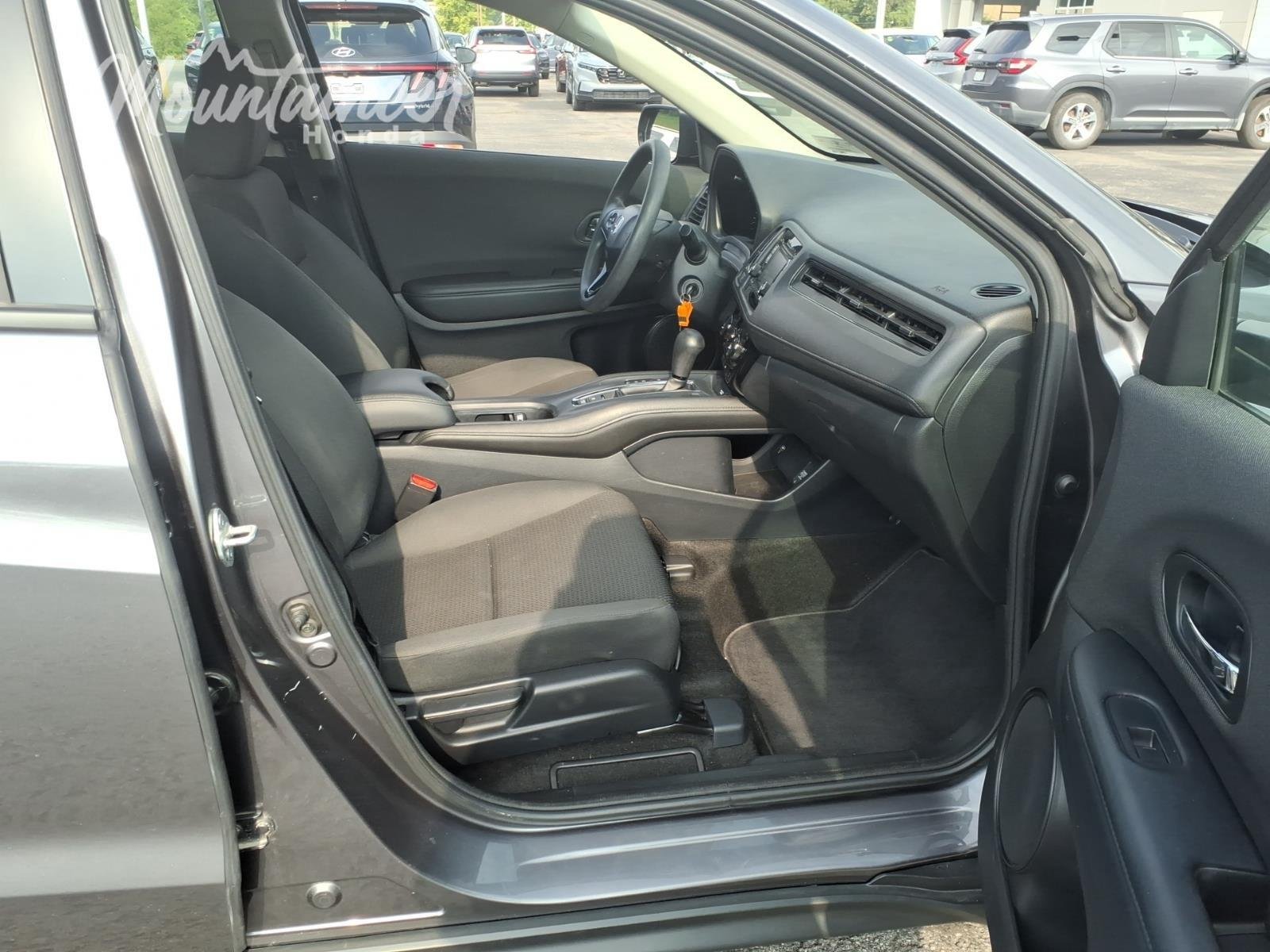 Used 2022 Modern Steel Metallic Honda LX image 18