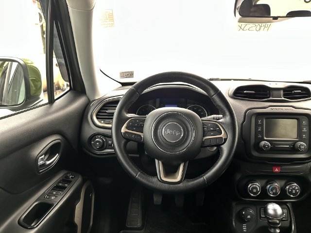 Used 2016 Green Jeep Latitude image 16