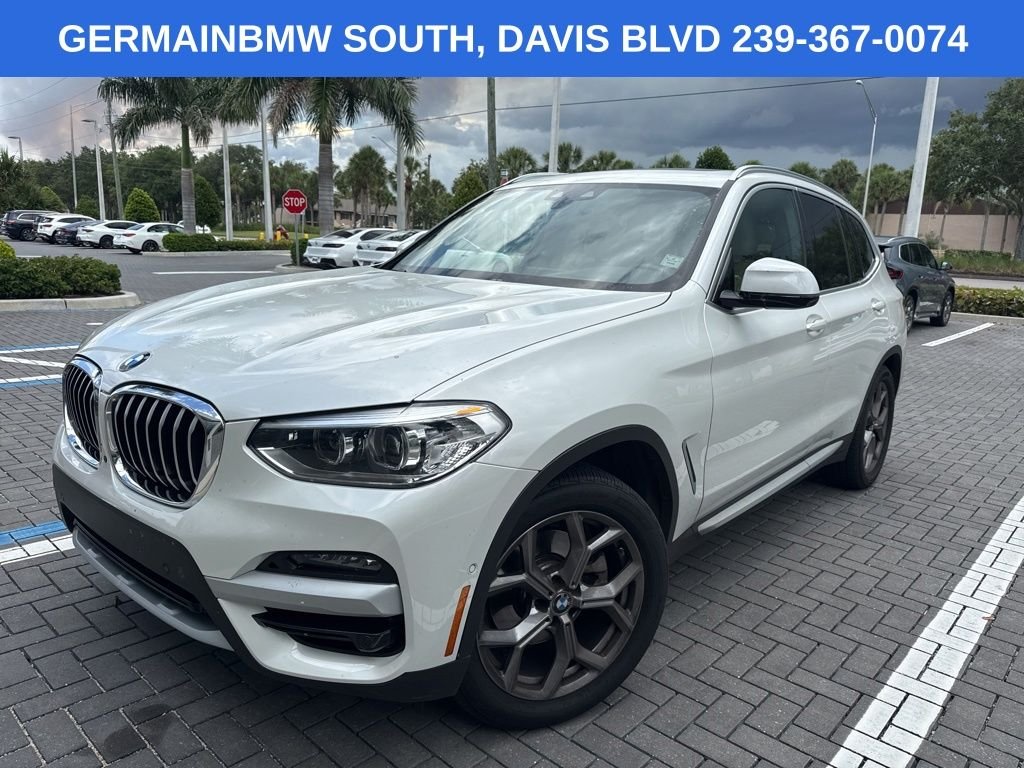 Used 2021 White Metallic BMW xDrive30i image 1