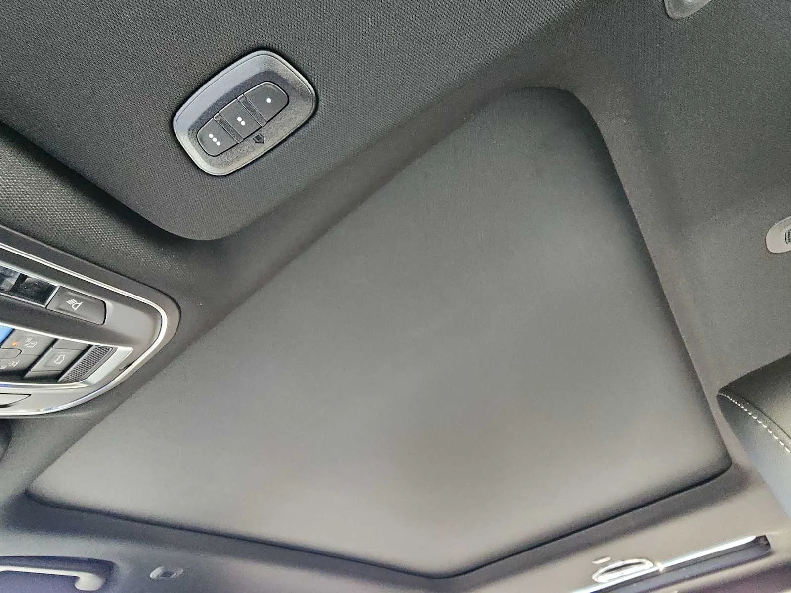 New 2026 Baltic Gray Metallic Clearcoat Jeep  image 30