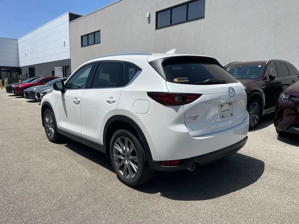 Used 2019 Snowflake White Pearl Mica Mazda Grand Touring image 2