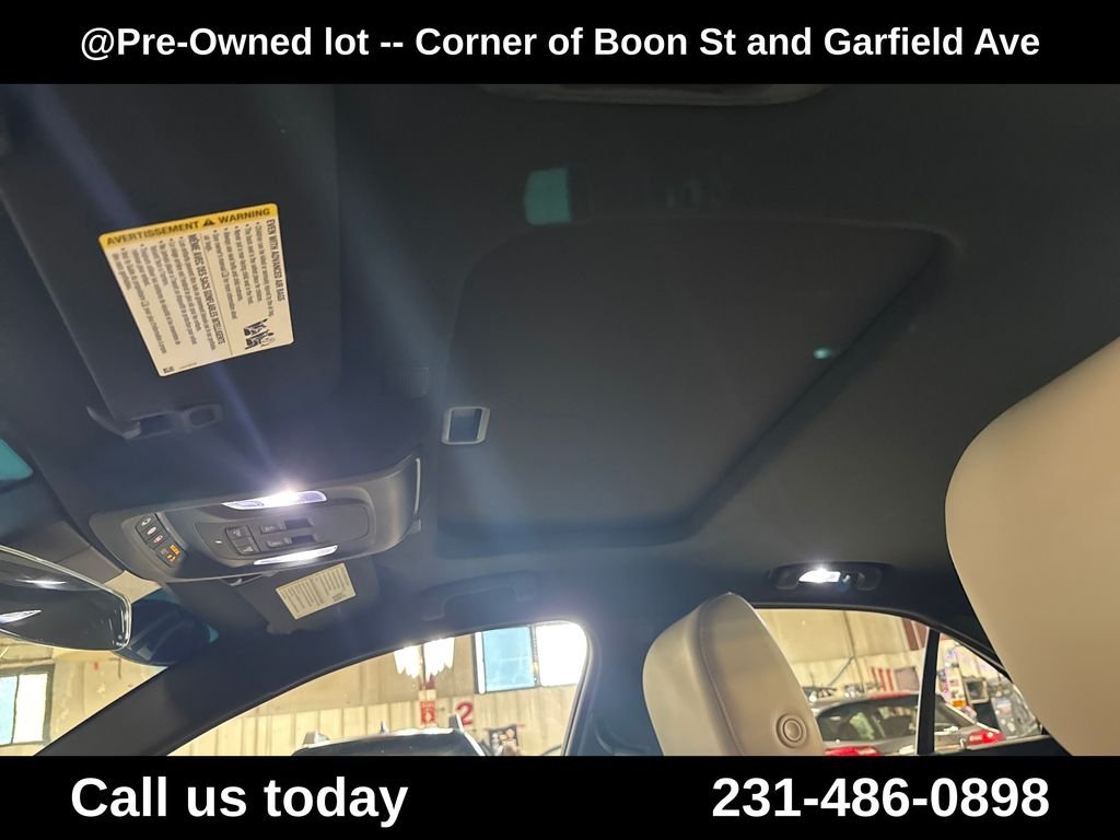 Used 2021 Blue Cadillac Luxury image 13