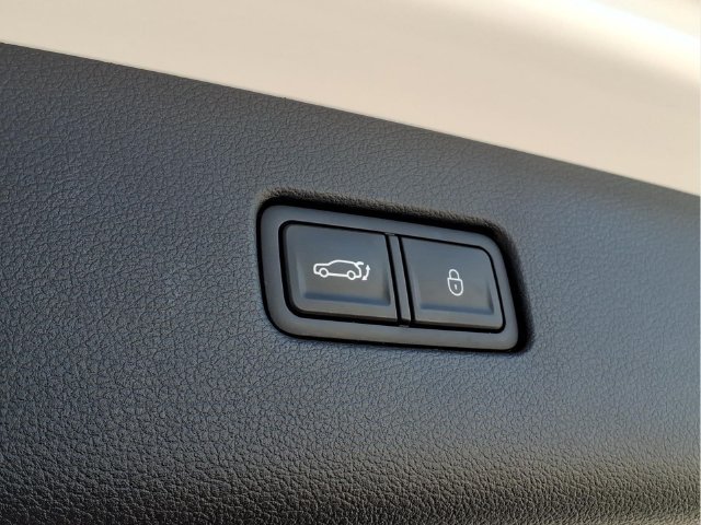 Used 2026  Genesis 2.5T image 27