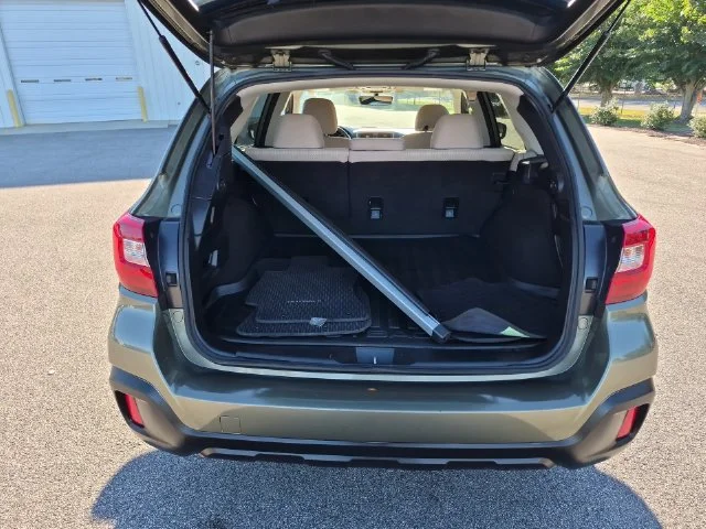 Used 2019 Green Subaru 2.5i Premium image 29