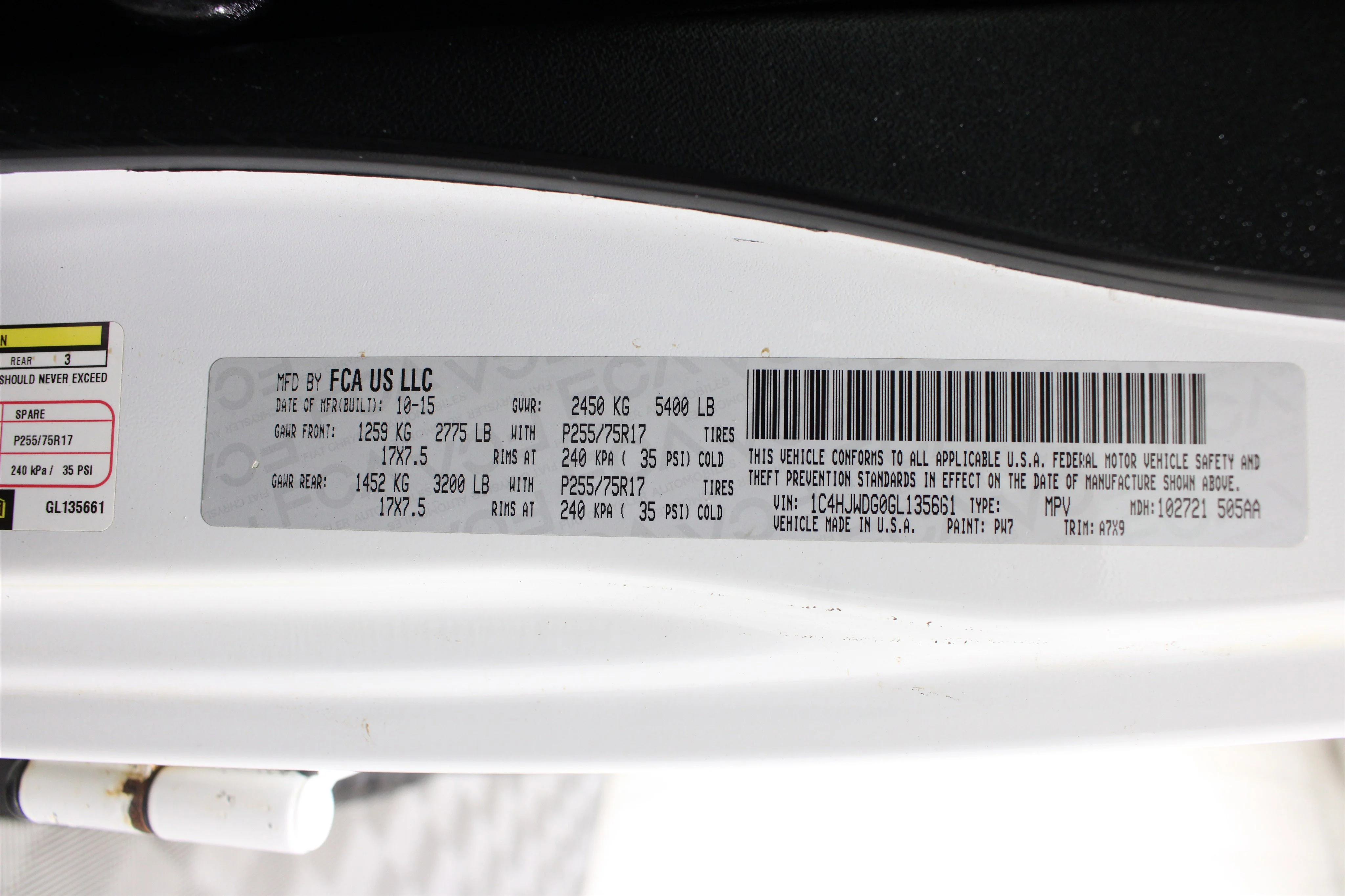 Used 2016 Bright White Clearcoat Jeep Sport image 33