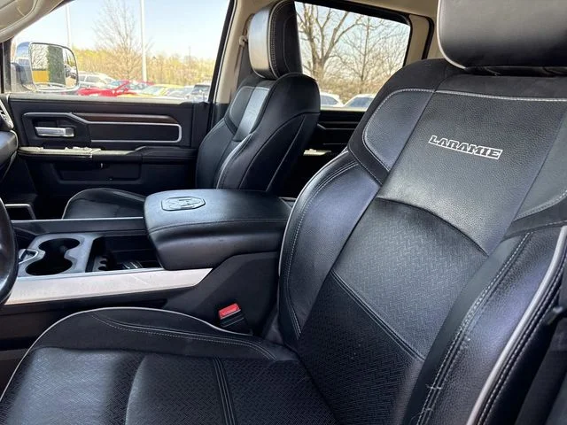 Used 2022 Black Ram Laramie image 17