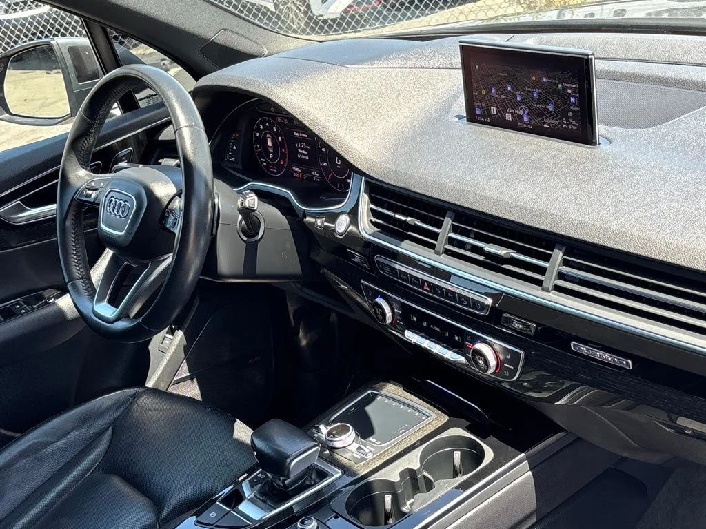 Used 2019 Samurai Gray Metallic Audi quattro Prestige 55 TFSI image 31