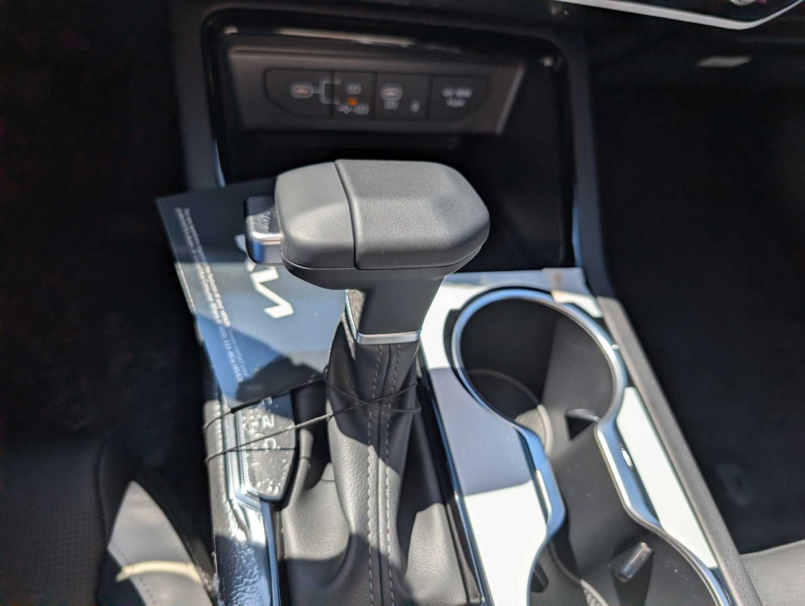 New 2026 Snow White Pearl Kia GT-Line image 23