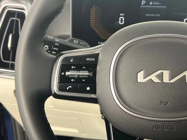 2025 Kia Sorento S - Photo 12