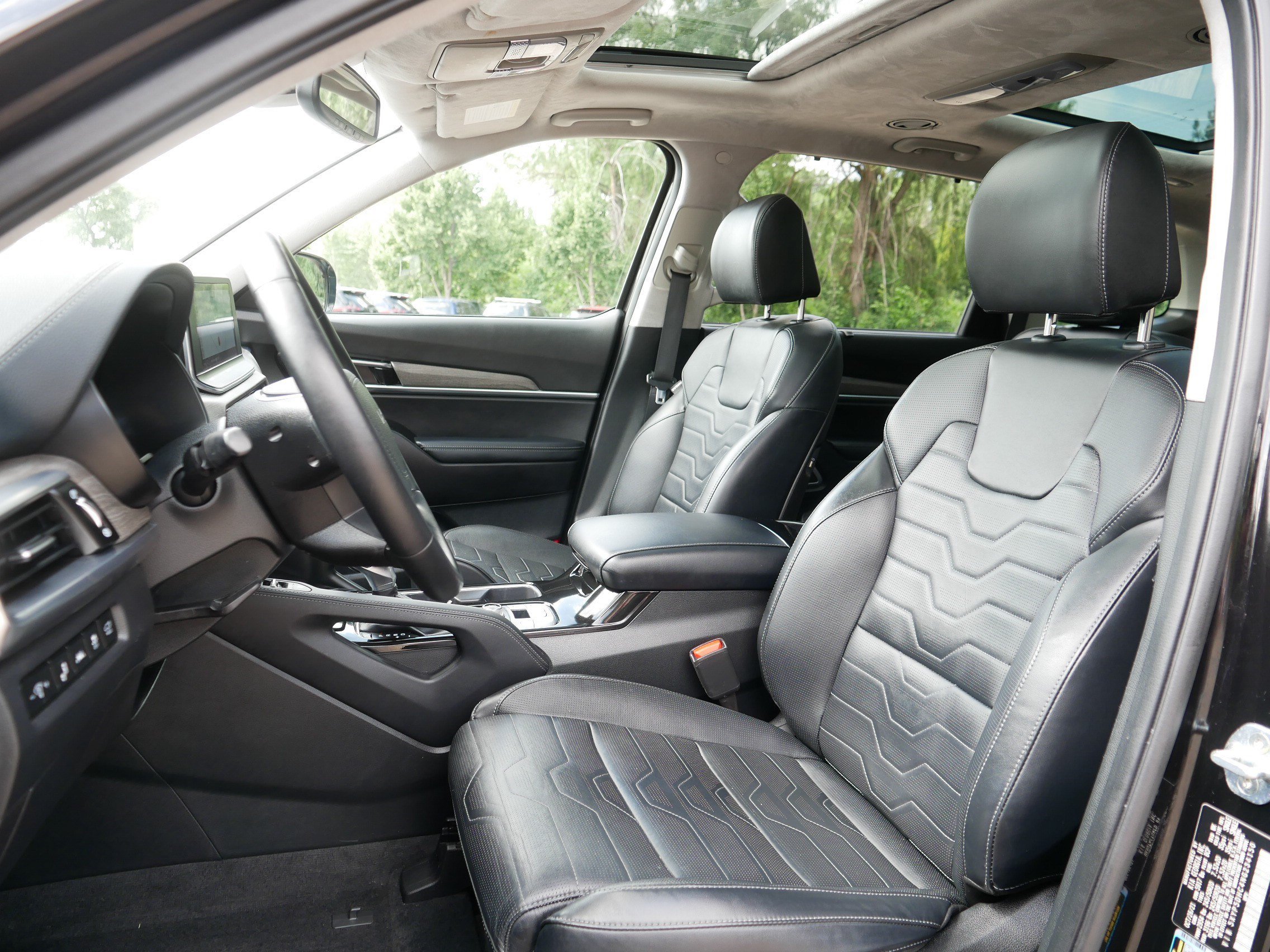 Used 2022 Black Copper Kia SX image 34