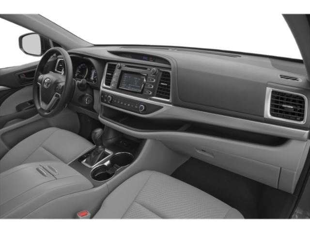 2019 Toyota Highlander LE - Photo 15