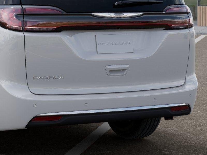 New 2026 Bright White Clear-Coat Exterior Paint Chrysler PACIFICA SELECT image 91