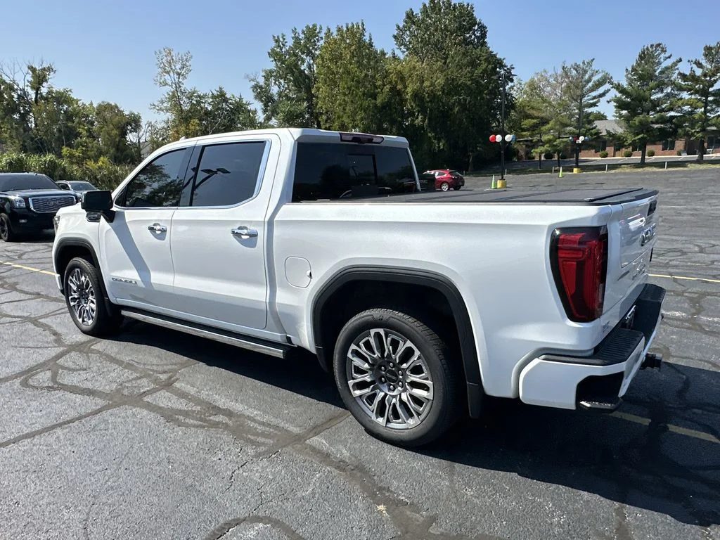 Used 2024 White GMC Denali Ultimate image 6