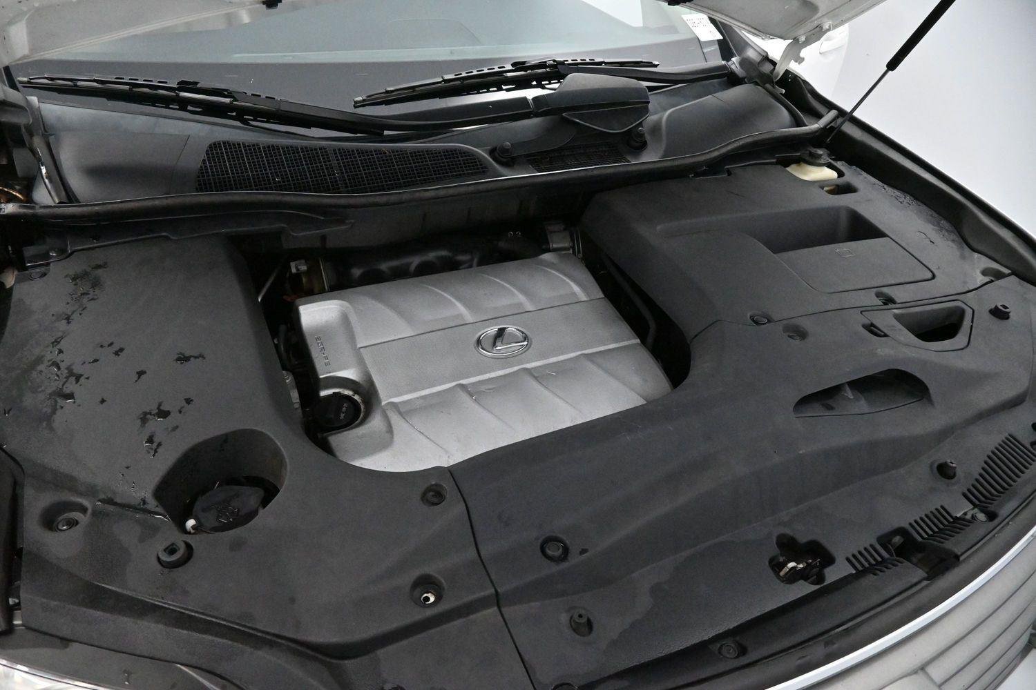 Used 2015 Starfire Pearl Lexus Base image 32