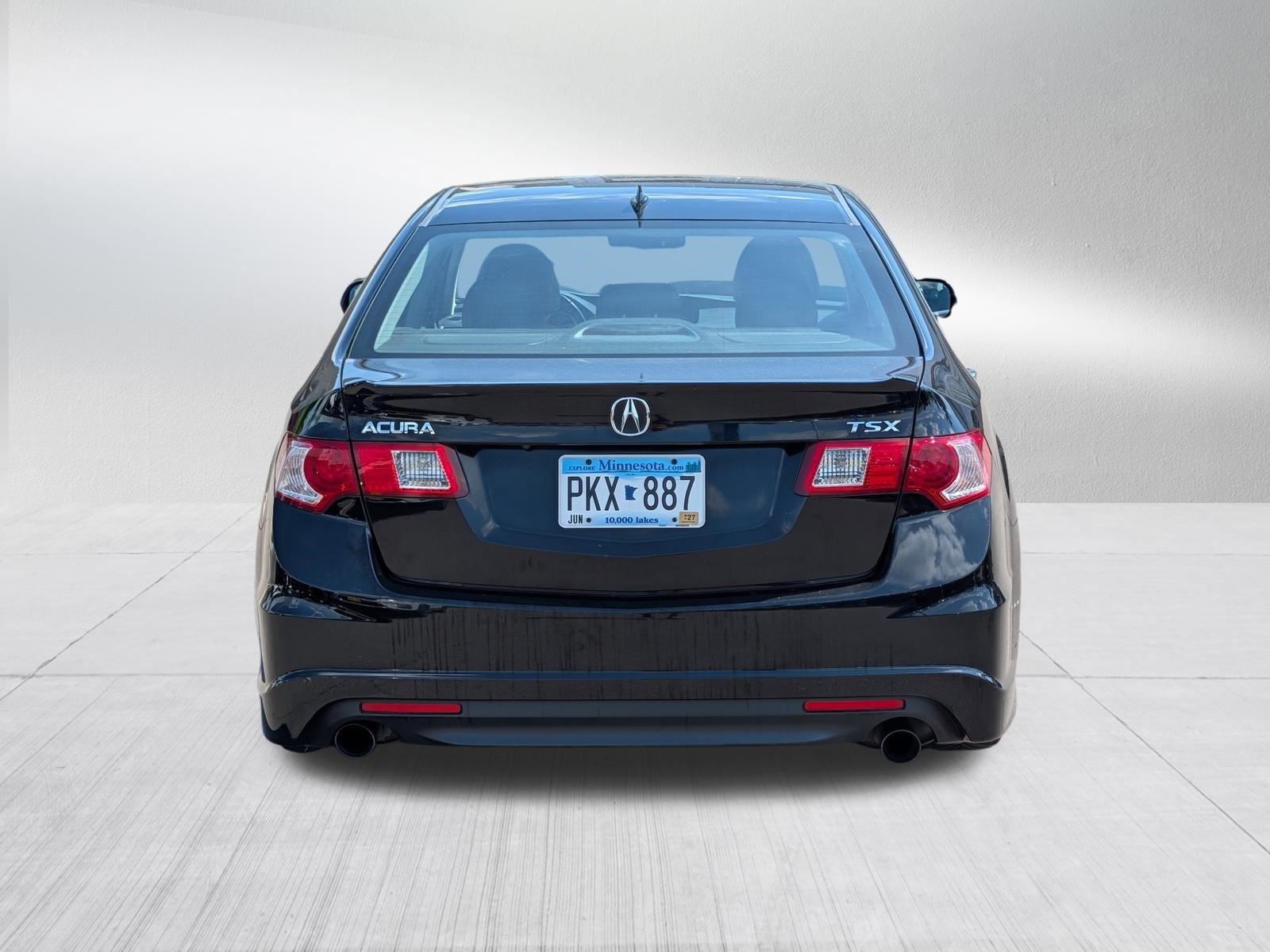 Used 2010 Crystal Black Pearl Acura  image 6