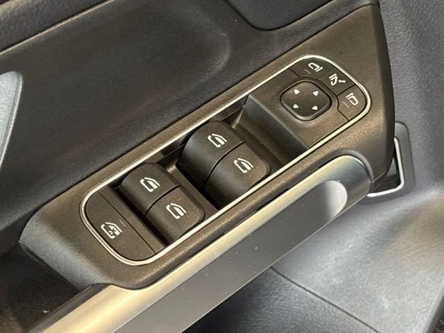 Used 2026 Black Mercedes-Benz GLB 250 image 15