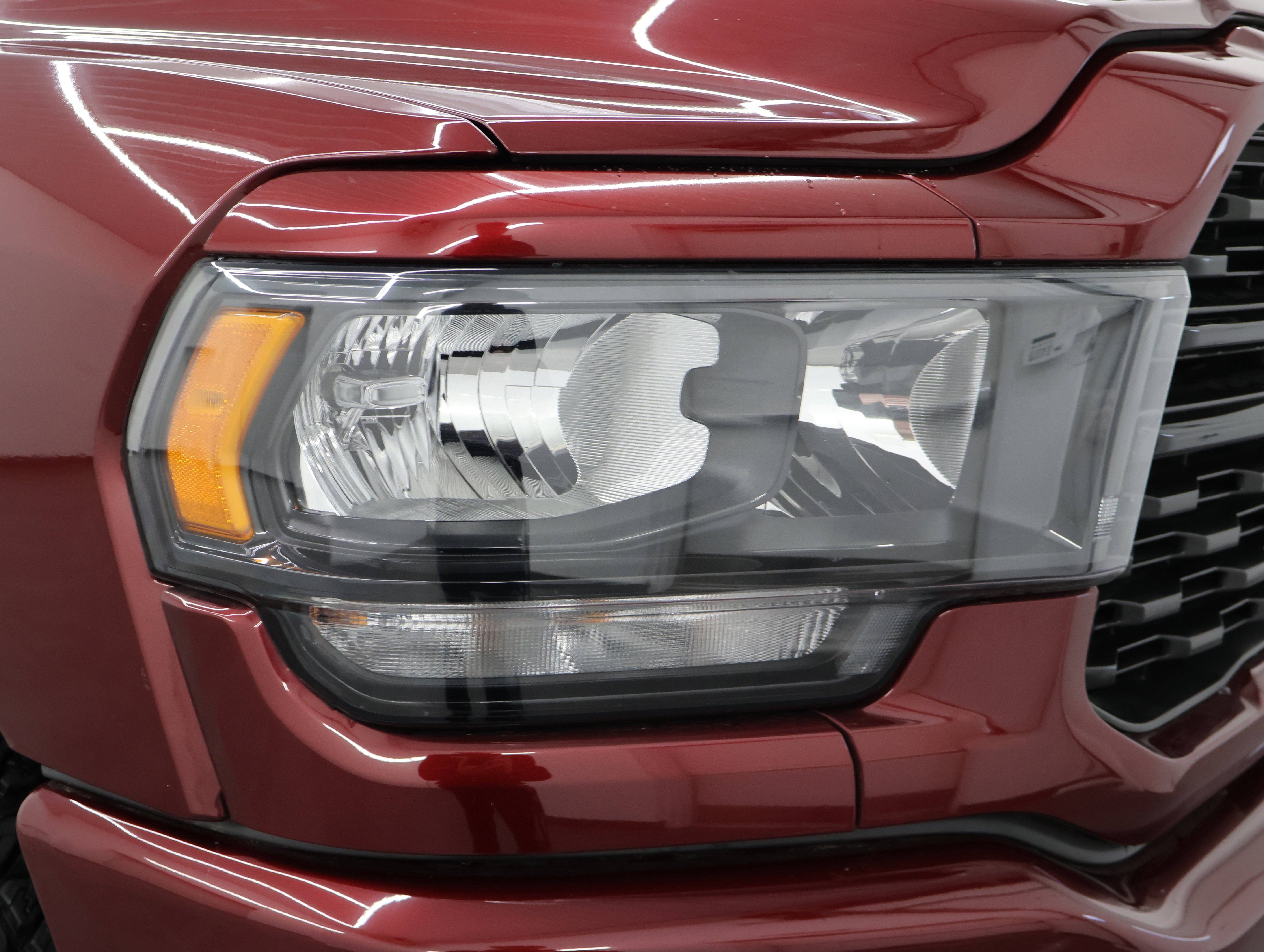 Used 2023 Delmonico Red Pearlcoat Ram 4x4 Crew Cab Big Horn DRW: CREW-LONG-DRW-BIG HORN LVL 1-NIGHT-6.7L DIESEL-NAV-4WD-1 OWNER image 21