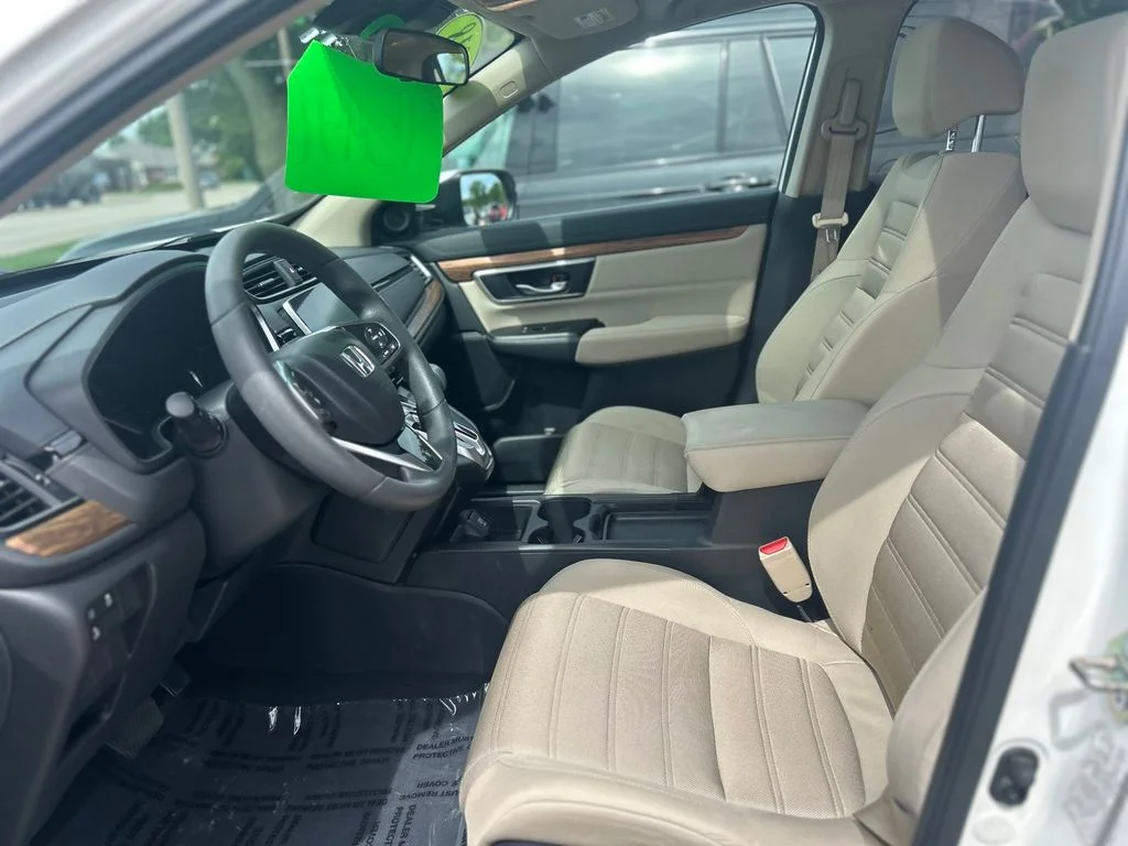 Used 2018 White Honda EX image 23