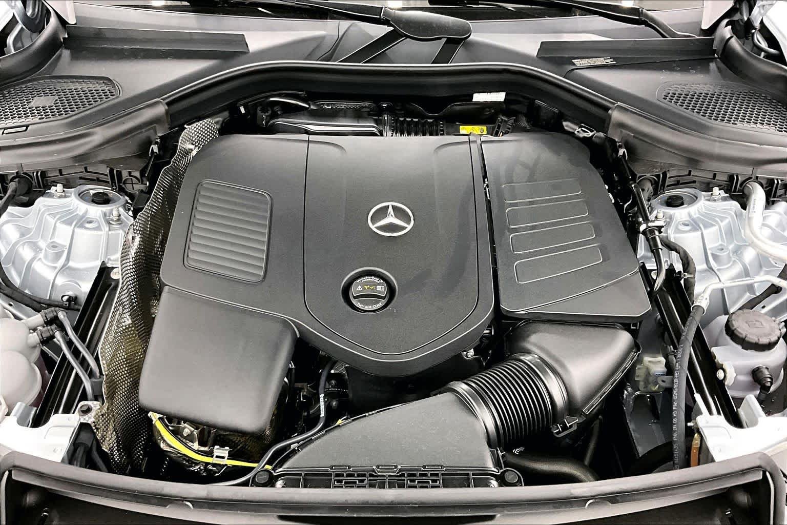 New 2026 Cirrus Silver Metallic Mercedes-Benz GLC 300 image 16