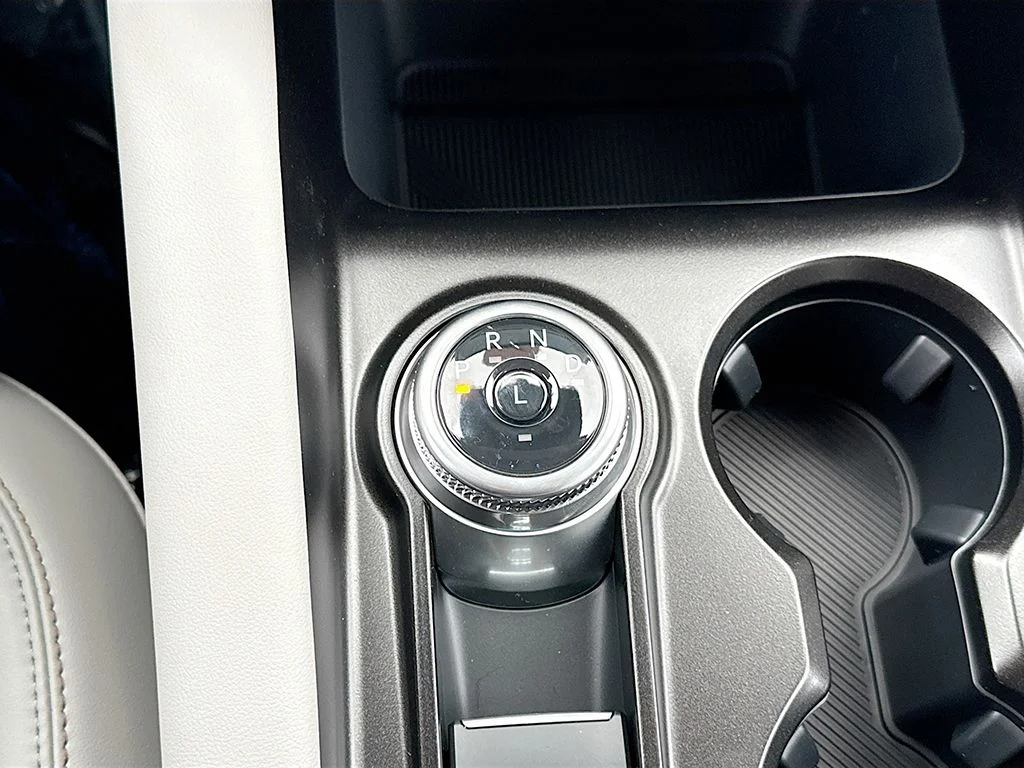 New 2026 Agate Black Metallic Ford Active image 38