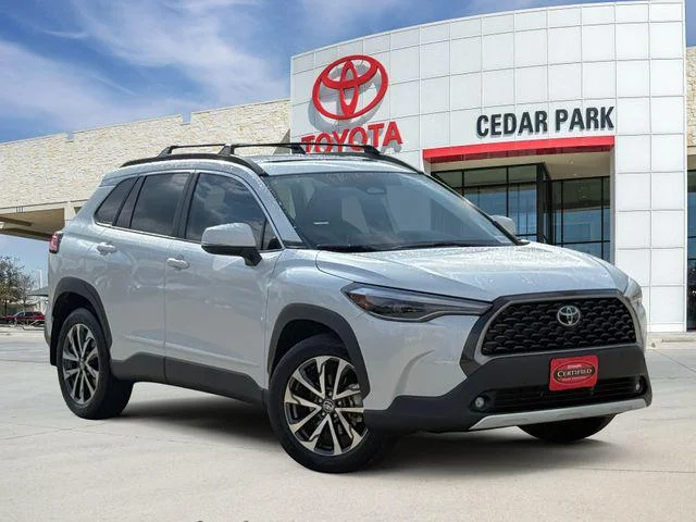 Certified Used 2024 WIND CHILL PEARL Toyota XLE image 1