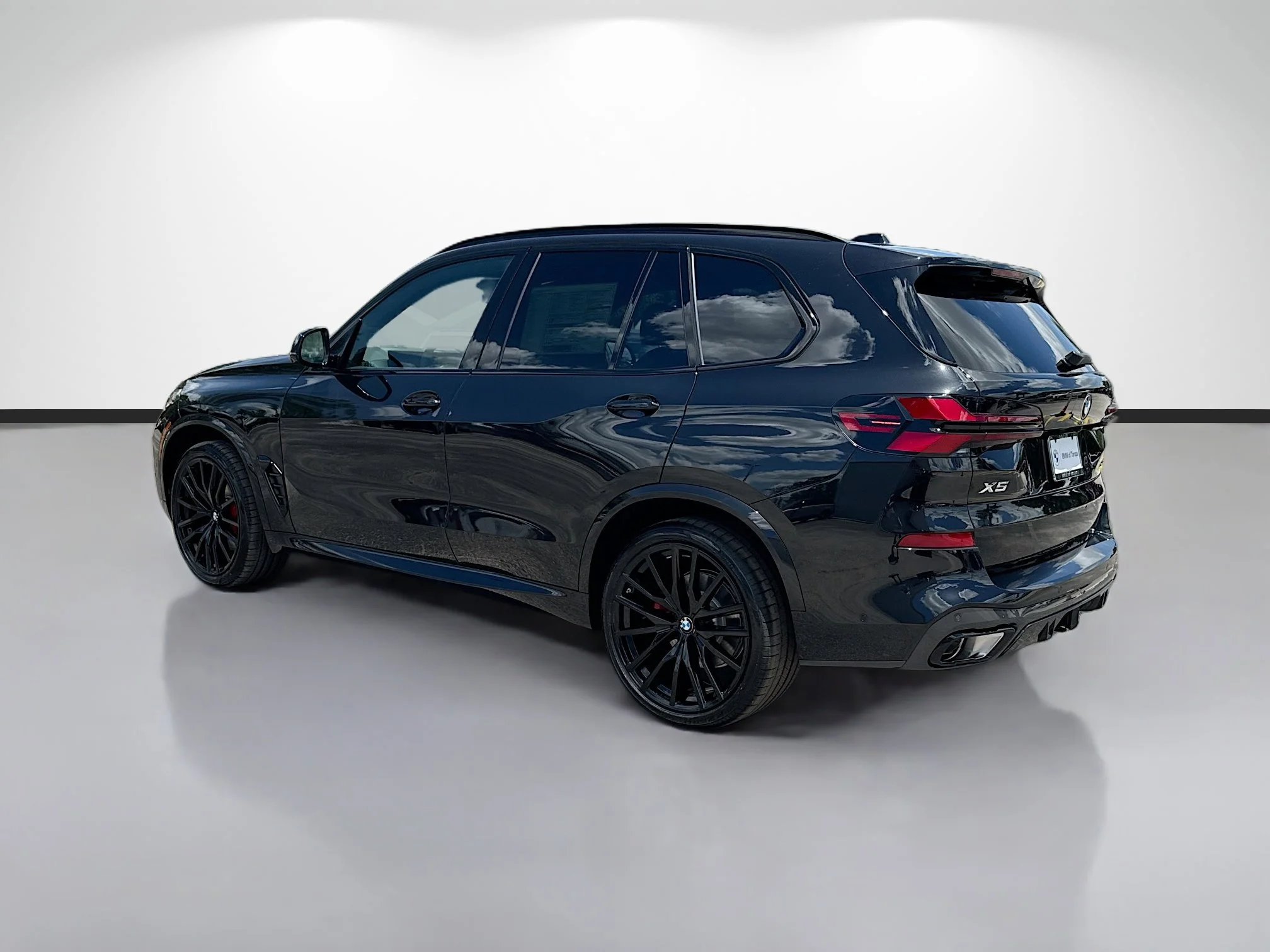 New 2026 Black Sapphire Metallic BMW sDrive40i image 5