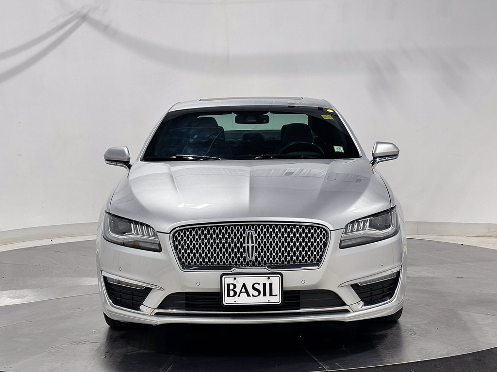 Used 2017 Silver Lincoln Reserve image 9