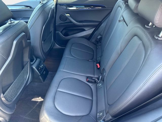 Used 2020  BMW xDrive28i image 13