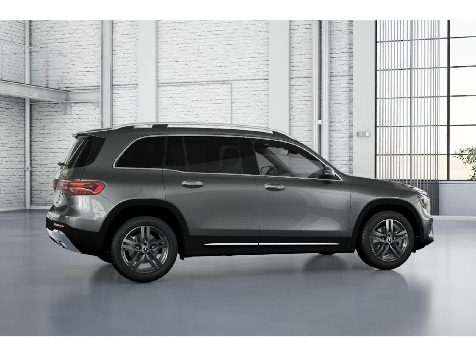 Used 2026 Mountain Grey Metallic Mercedes-Benz GLB 250 image 18