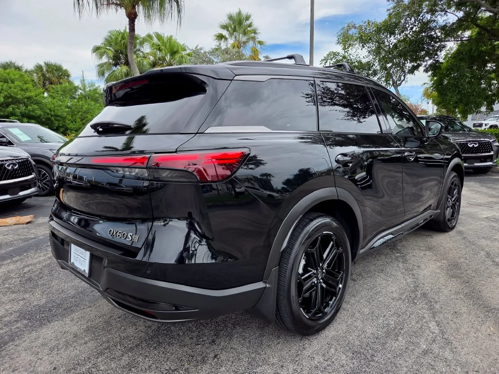 Used 2026 Black INFINITI SPORT image 10