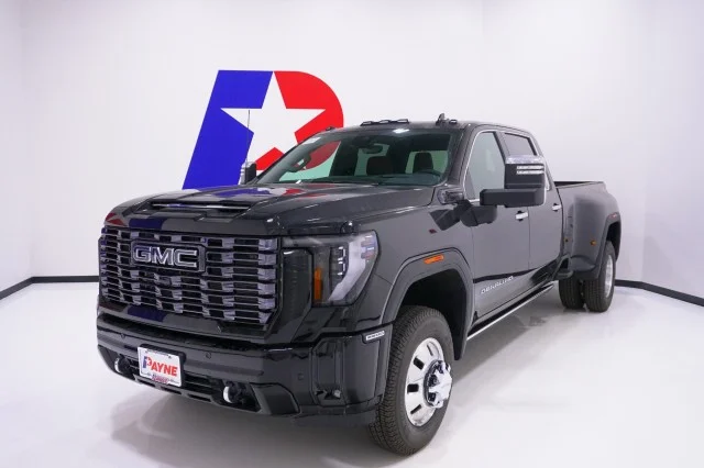 2026 GMC Sierra 4WD Crew Cab LB DRW Denali Ultimate's photo