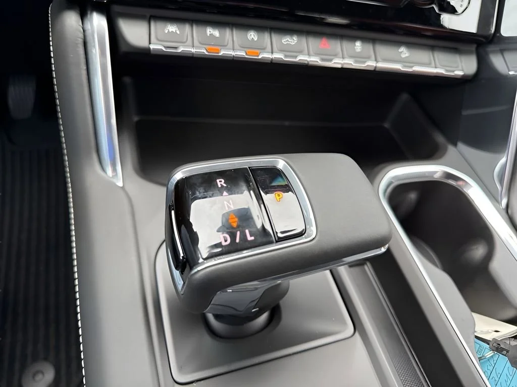 New 2026 Glacier White Tricoat GMC Denali Ultimate image 19