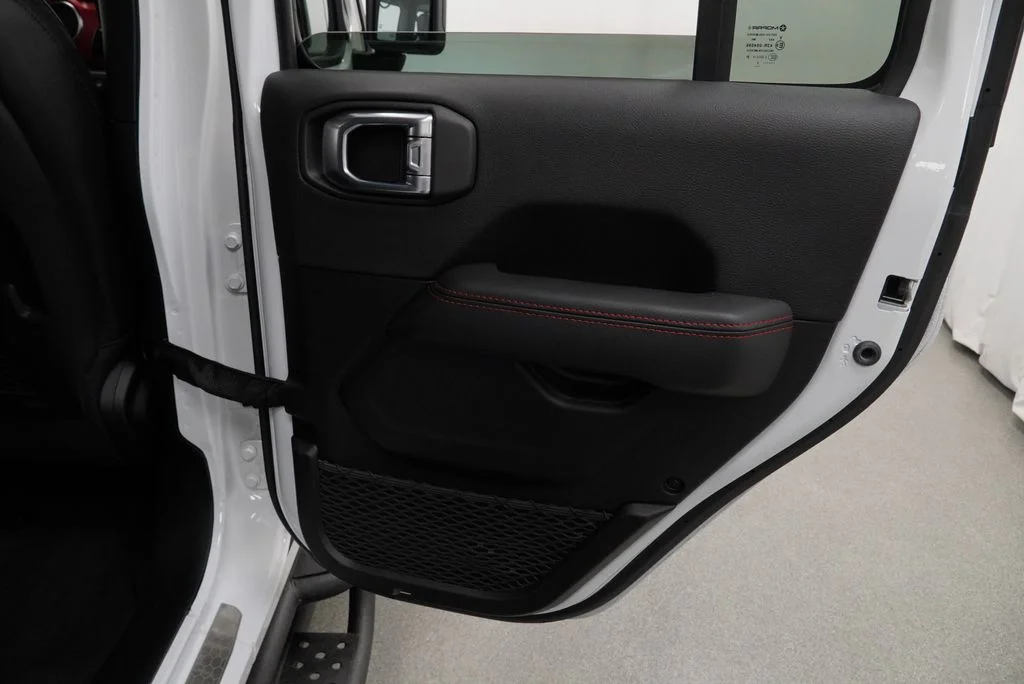 Used 2023 White Jeep Rubicon image 46