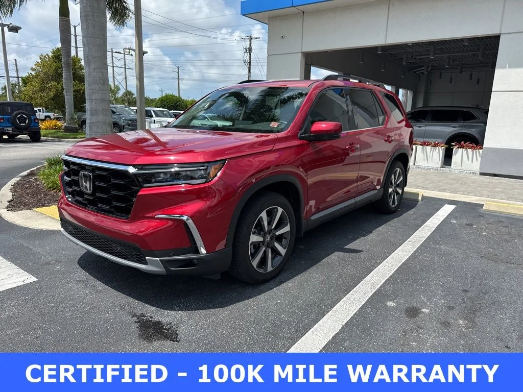 2025 Honda Pilot Touring AWD's photo