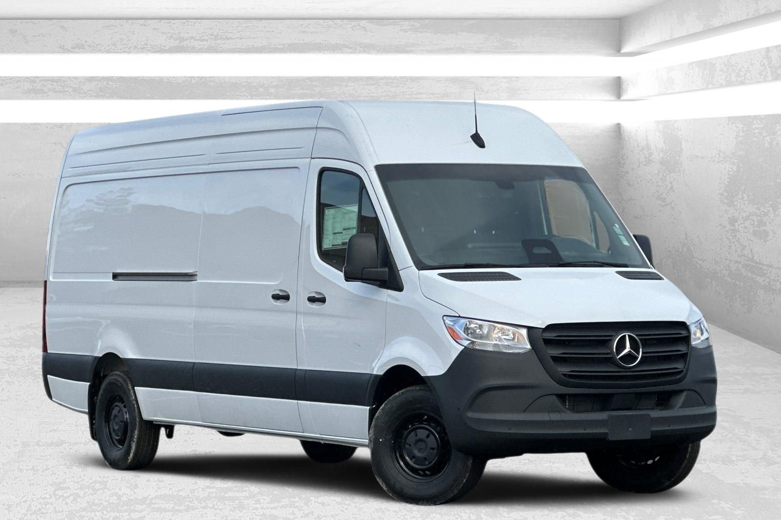 2025 Mercedes-Benz Sprinter 2500 170 WB High Roof's photo