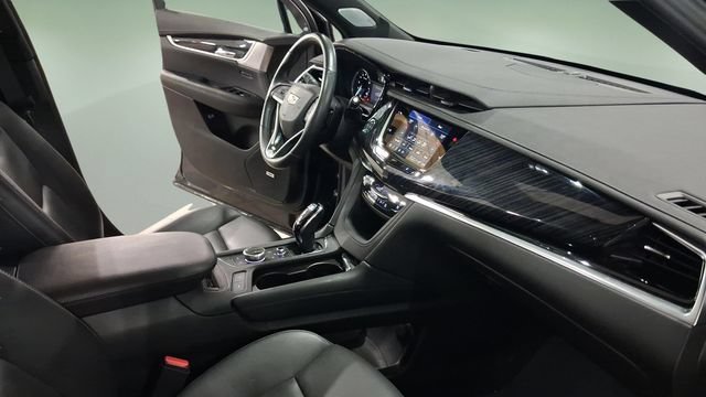 Used 2024 Stellar Black Metallic Cadillac Premium Luxury image 13