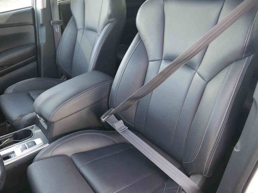 Used 2021 White Subaru Limited image 29